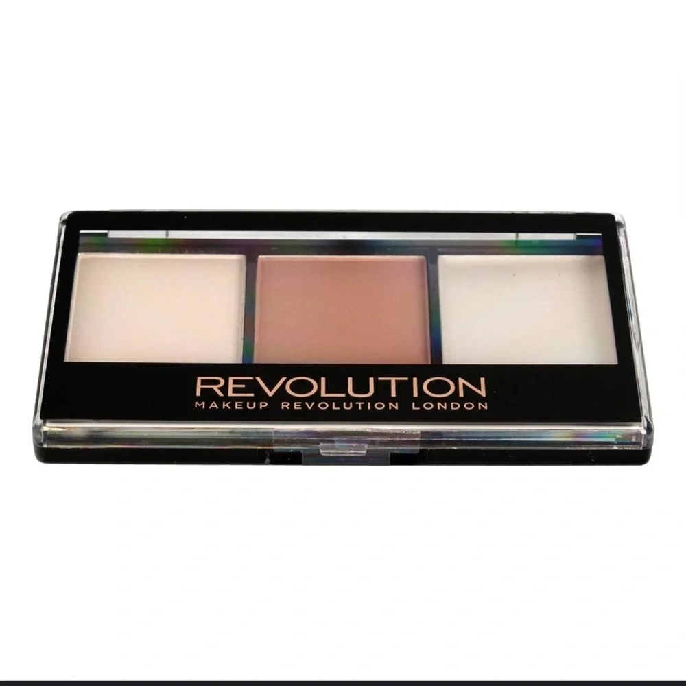 Makeup Revolution Ultra Contour‎ Kit – Lightening F02, NEW